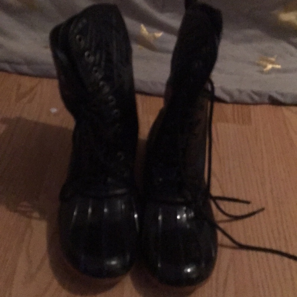 Winter boots